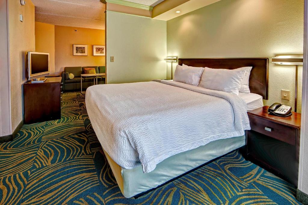 SpringHill Suites Norfolk Old Dominion University photo