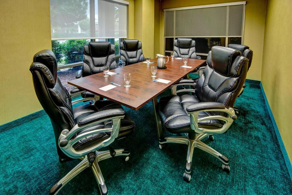 SpringHill Suites Norfolk Old Dominion University photo