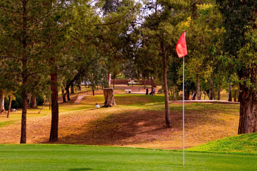 Golf v hotelu nebo okolí