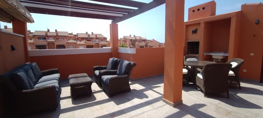 Apartment with Large Private Terrace & Pool - Torrevieja PMT09
