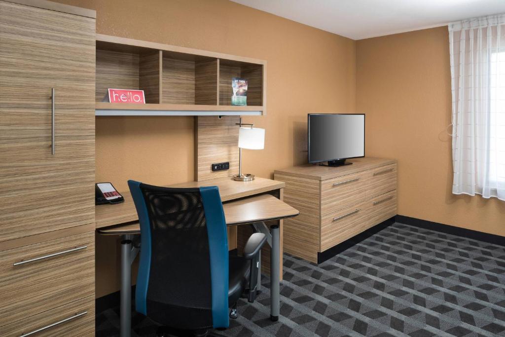 TownePlace Suites by Marriott Panama City - Queen Studio Met Slaapbank