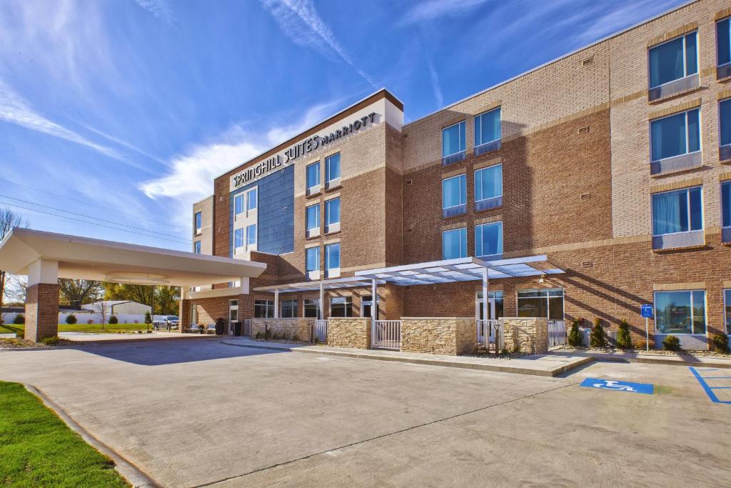 SpringHill Suites by Marriott St. Joseph Benton Harbor photo