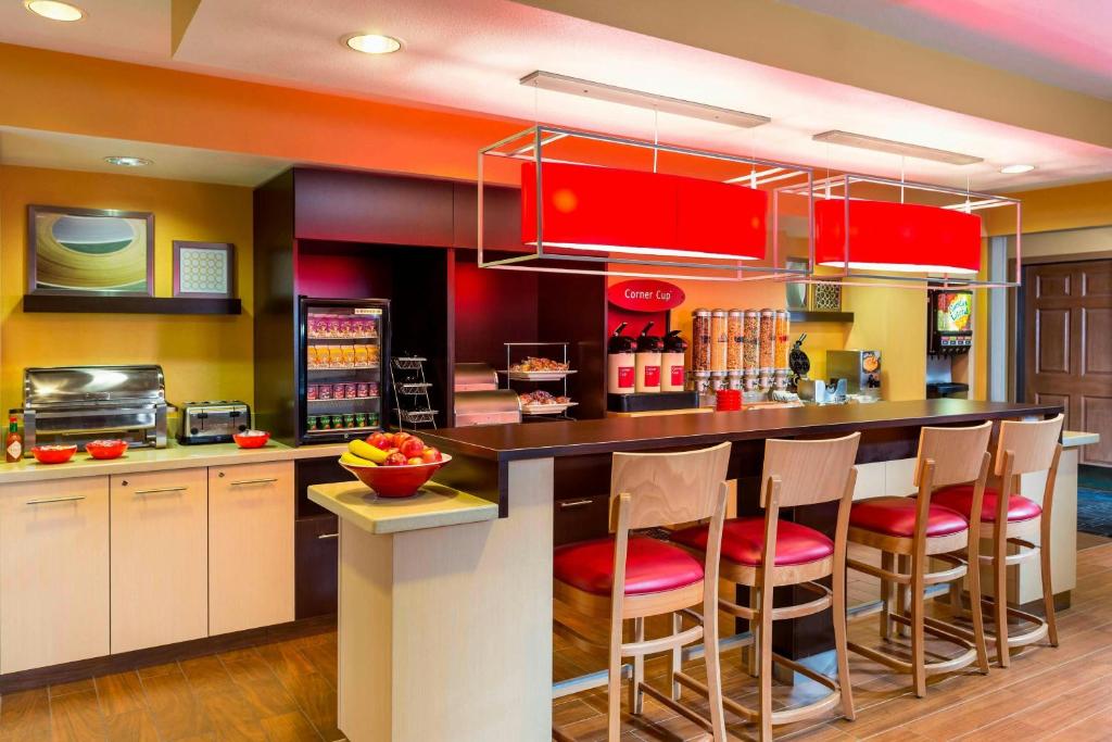 Cucina o angolo cottura di TownePlace Suites Phoenix North
