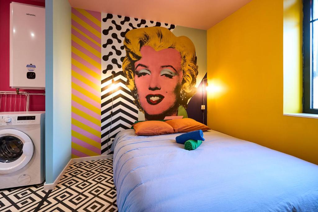 La Villa Orange - POP'ART - proche cité médiévale et centre ville à pied 5