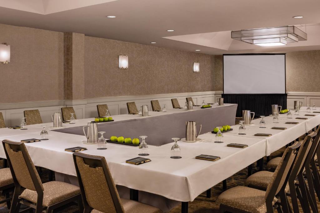 The Westin Southfield Detroit photo