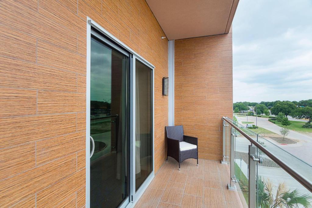 Balkón nebo terasa v ubytování SpringHill Suites by Marriott Fort Worth Fossil Creek