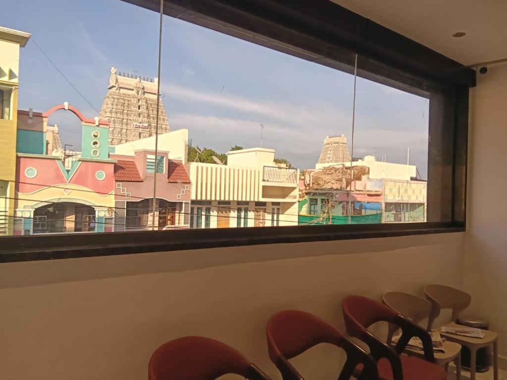 Nespecifikovaný výhled na destinaci Tiruvannamalai nebo výhled na město při pohledu z hotelu