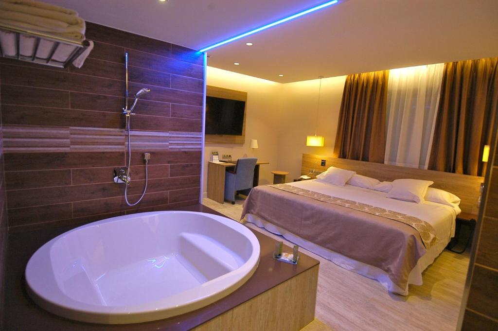 Felix Hotel - Executive Suite