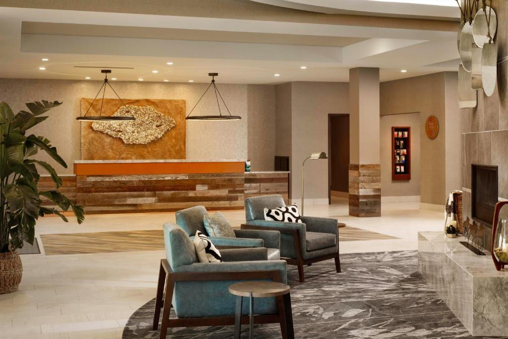 Гостиная зона в Towneplace Suites By Marriott Louisville Northeast