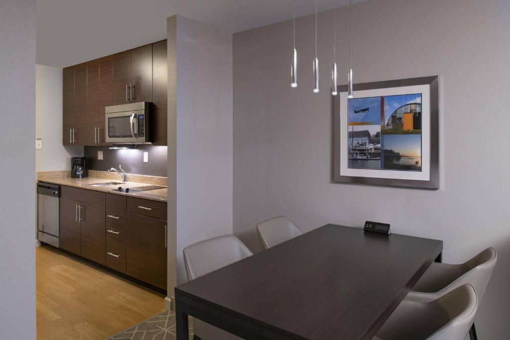 TownePlace Suites by Marriott Providence North Kingstown - Queen Studio With 2 Queen Beds - Non-Smoking