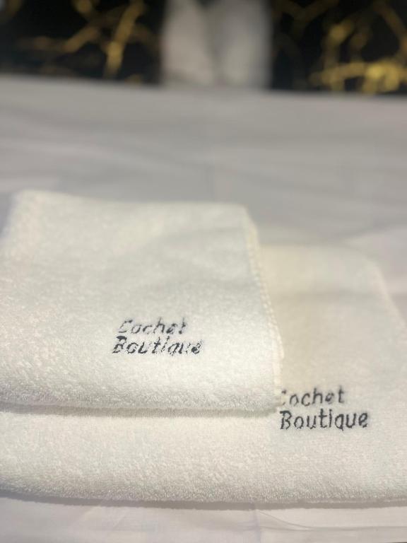 COCHET BOUTIQUE - Deluxe Room
