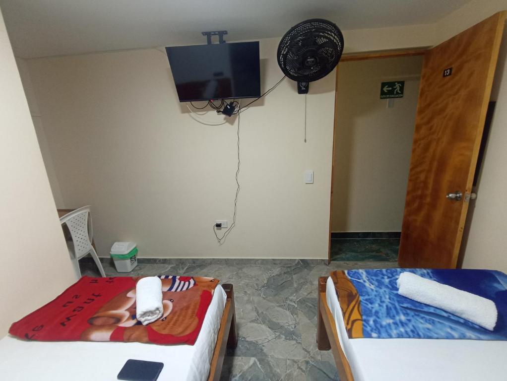 TV a/nebo společenská místnost v ubytování Hotel San Vicente