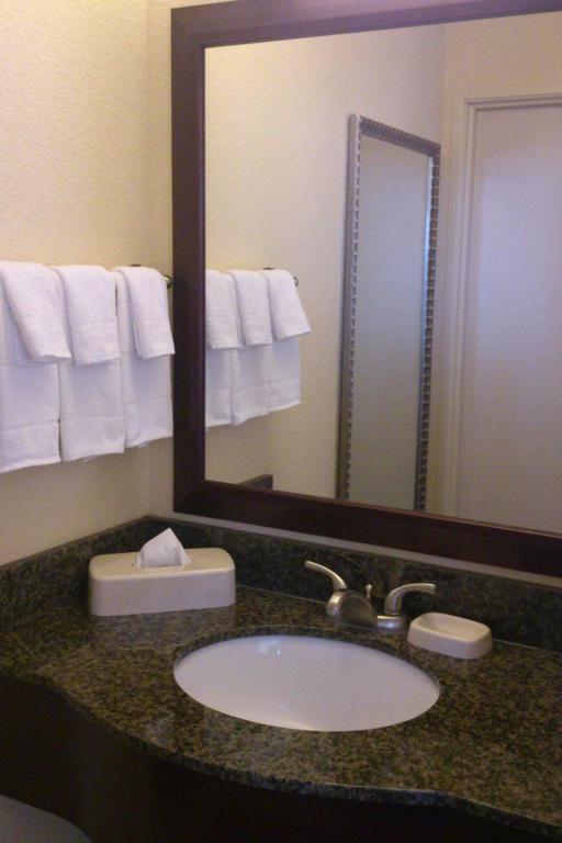 Koupelna v ubytování SpringHill Suites Ridgecrest