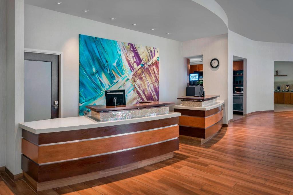 TV a/nebo společenská místnost v ubytování Residence Inn Fort Lauderdale Pompano Beach/Oceanfront