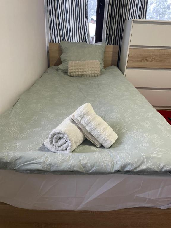 Postel nebo postele na pokoji v ubytování Stoykite Escape House