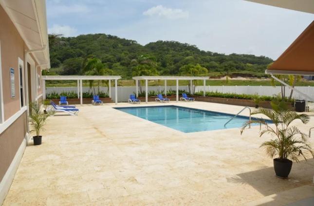 Bazén v ubytování Seashell Villas nebo v jeho okolí