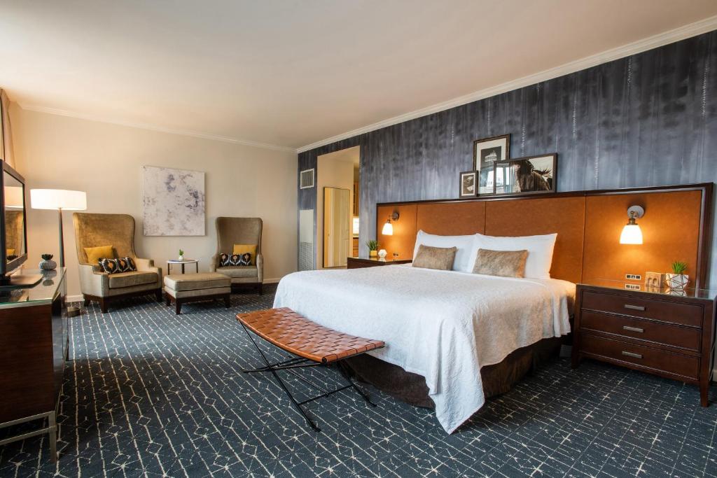 Magnolia Hotel Houston, a Tribute Portfolio Hotel - 