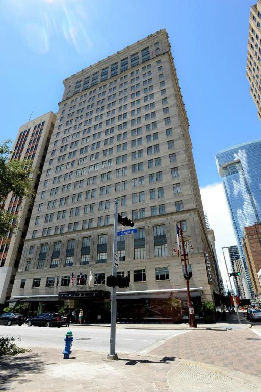 Magnolia Hotel Houston, a Tribute Portfolio Hotel photo