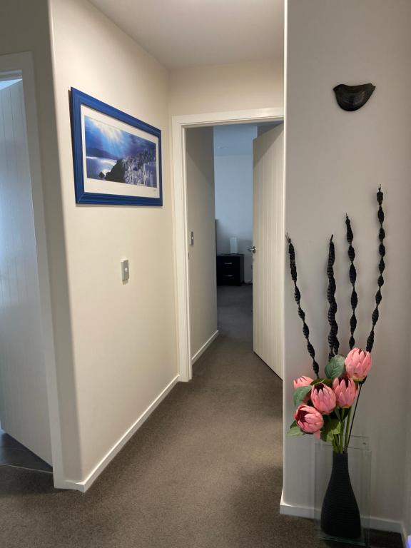 Ihimaera Suite 1 or 2 brm River Garden Cambridge with Complimentary Continental Breakfast - Resim 14