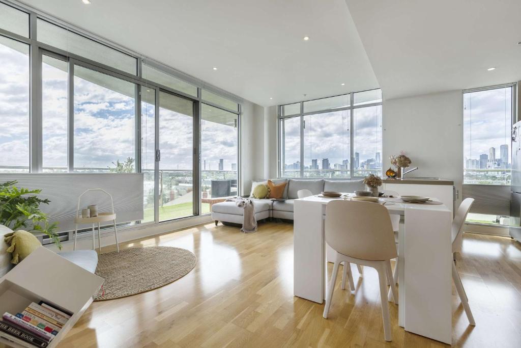 Curated visual reference: Magnificent Apartment With Car Park And Easy Access To The Photo Inspiration