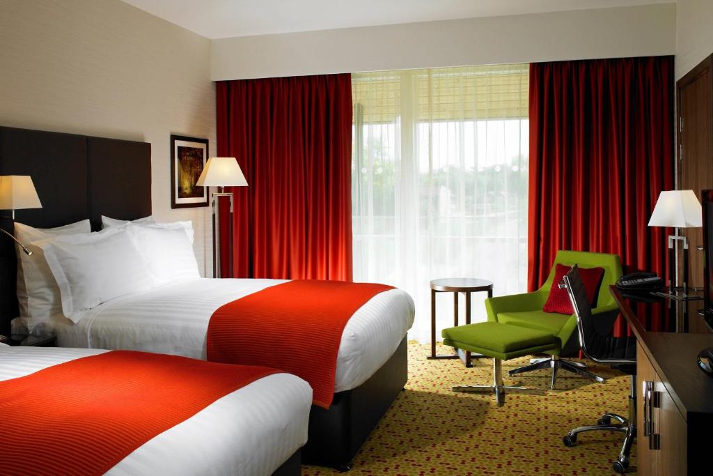 Lingfield Park Marriott Hotel & Country Club - 