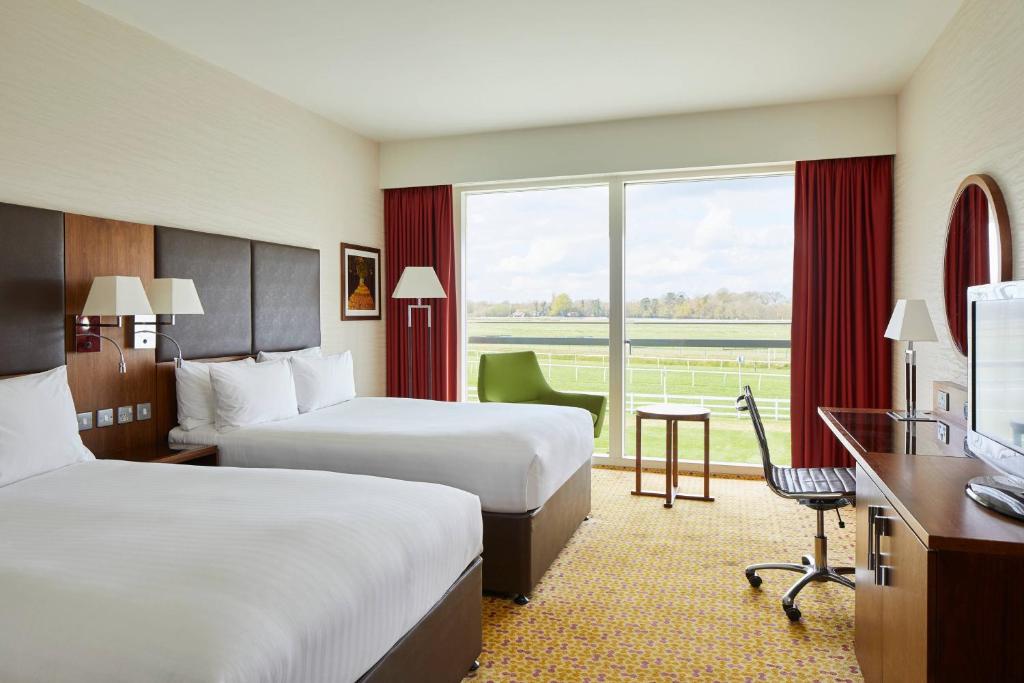 Lingfield Park Marriott Hotel & Country Club - 