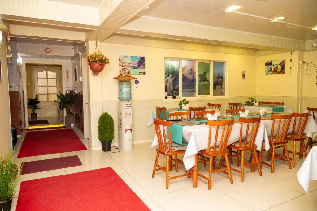 Restaurace v ubytování Hostal Del Tuto