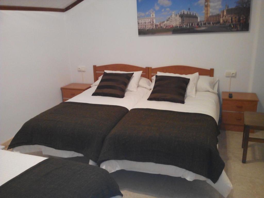 Hostal Meson do Loyo - Camera Familiare Con Bagno In Comune