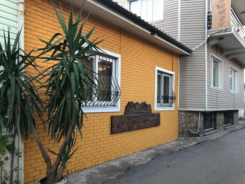 Budova, kde se vila nachází
