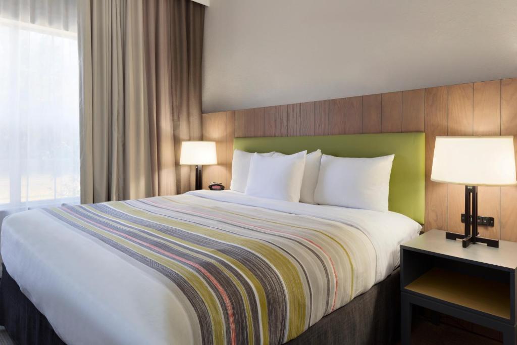 Country Inn & Suites by Radisson, Brunswick I-95, GA photo