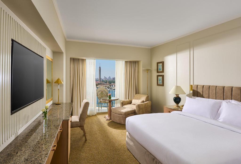 Hilton Cairo Grand Nile - King Passue With With Nilo View - High Floor