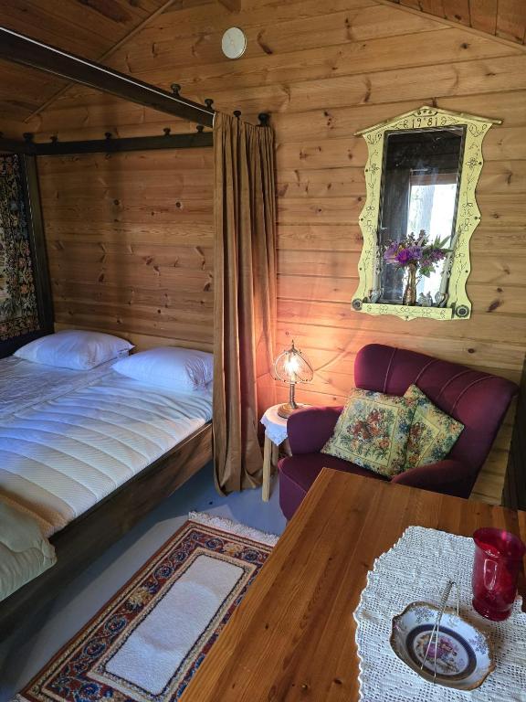 Hännilänsalmi Camping - Cottage Avec Salle De Bains Commune (2 Adultes)