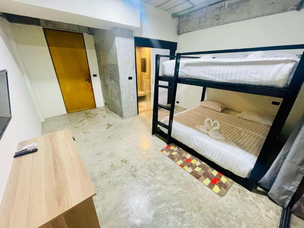 
Standard Family Room
