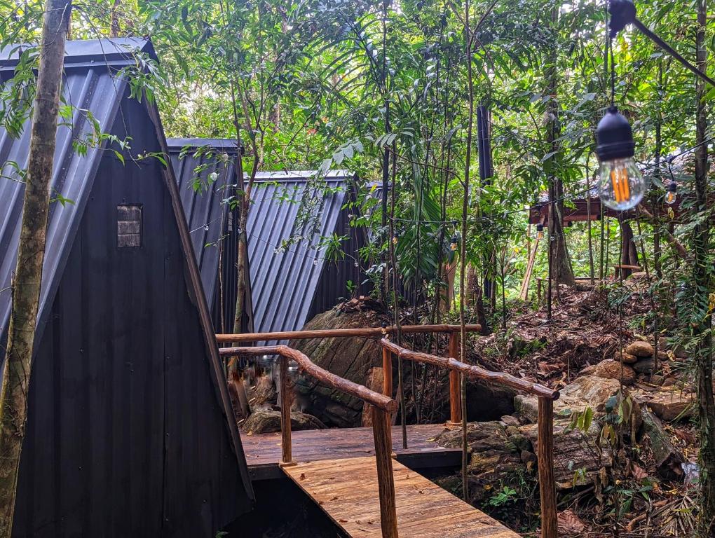 Zahrada ubytování Sudagala Jungle Glamping