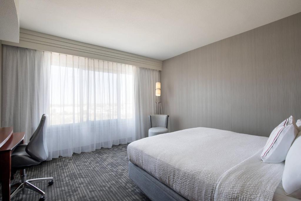 Courtyard by Marriott Dallas Allen at Allen Event Center - Suite De Un Dormitorio Con Cama King