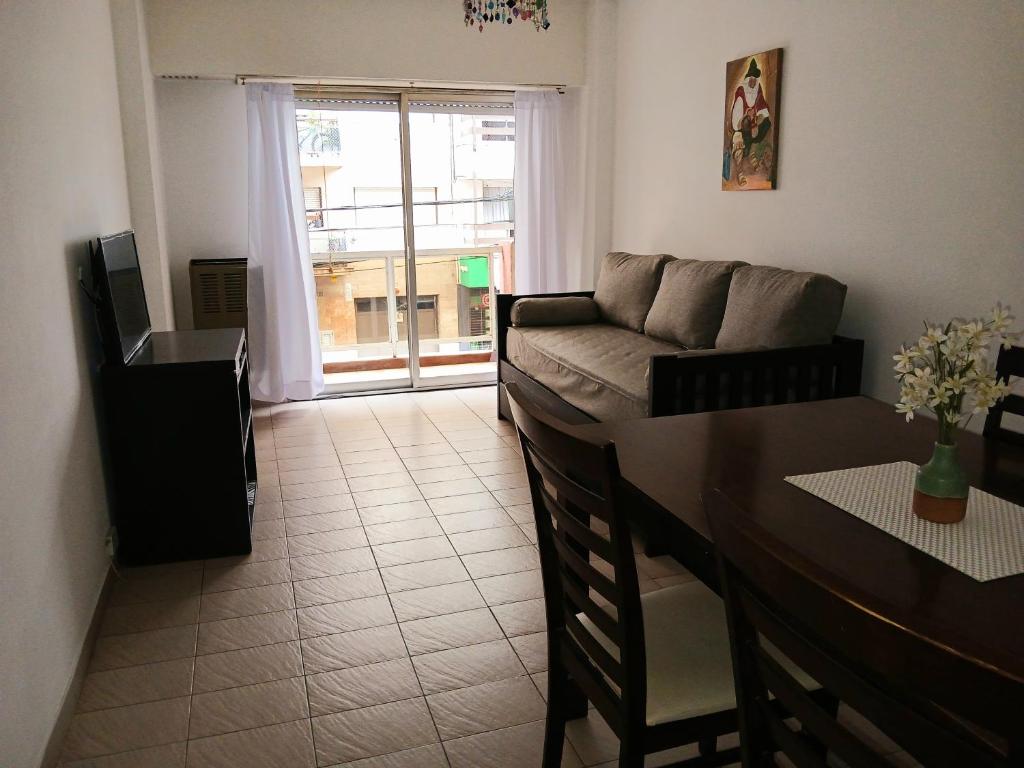 Χώρος καθιστικού στο DEPARTAMENTO BALMAR a 400mt de la playa