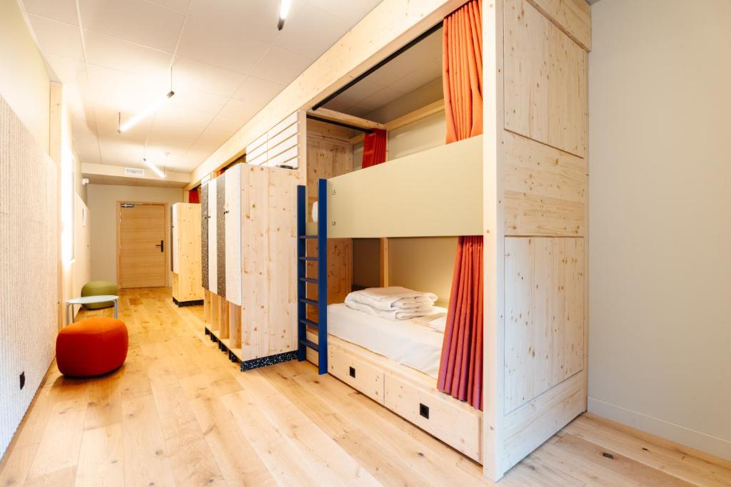Hob Orelle - Les 3 Vallées Val Thorens - Cama En Habitación Compartida Femenina De 6 Camas