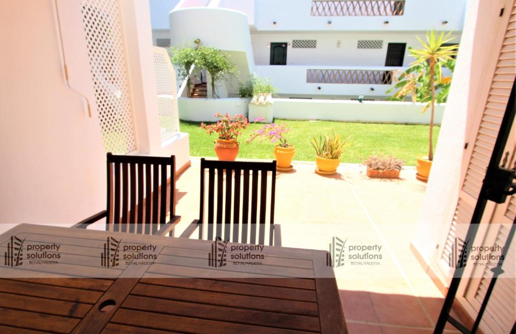 Balkón nebo terasa v ubytování Pueblo Del Parque 2 - Soleada terraza con jardín - Piscina y Playa