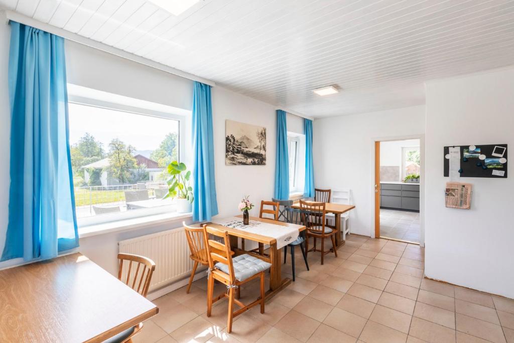 Posezení v ubytování Gästehaus Drachennest
