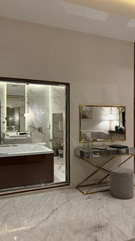 Kuchyň nebo kuchyňský kout v ubytování Sudfa Hotel