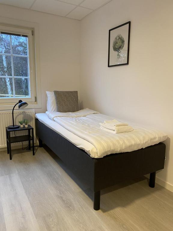 Postel nebo postele na pokoji v ubytování Forenom Hostel Gothenburg Säve