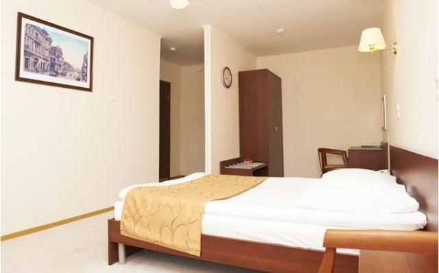 Elena Berkovaning Porno qiroli filmini onlayn tomosha qiling