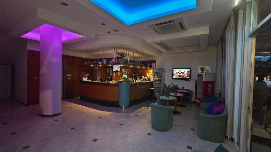 Lounge nebo bar v ubytování Abc Hotel