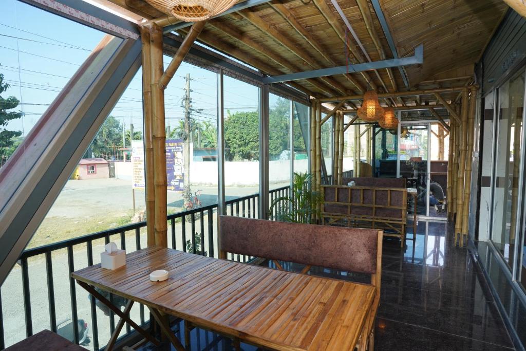 Balkón nebo terasa v ubytování Hotel Faben Inn