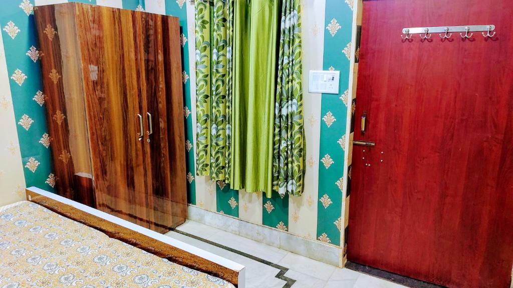 Kép Hotel Raju Homestay Ayodhya 150 Meters from Shree Ram Janmbhoomi Temple 200 Meters from Ayodhya Dham Railway Station szállásáról Ayodhya városában a galériában