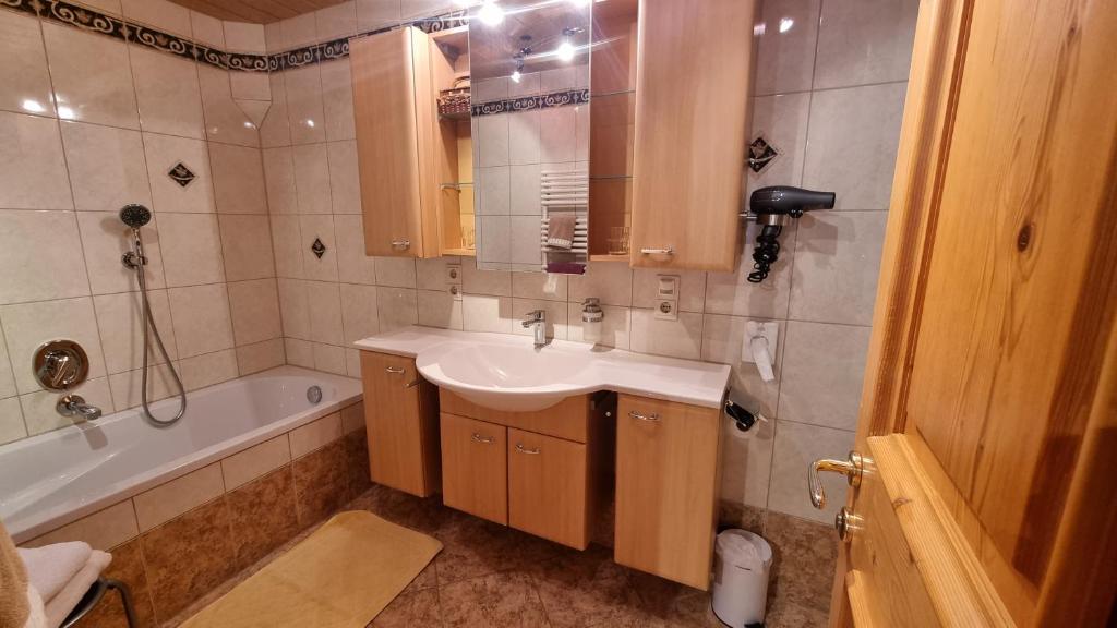 Koupelna v ubytování Haus Seebach