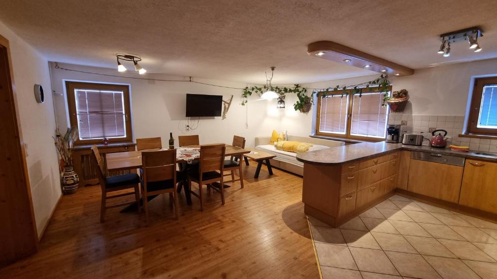 Kuchyň nebo kuchyňský kout v ubytování Haus Seebach
