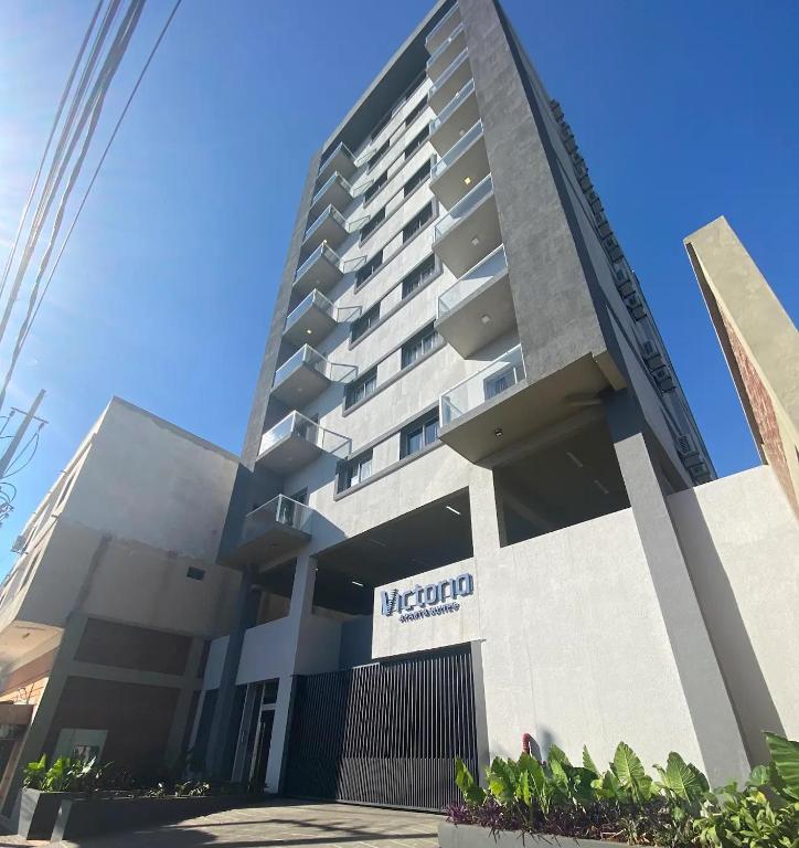 a view of the mgmt hotel from the street at Edificio Victoria in Encarnación
