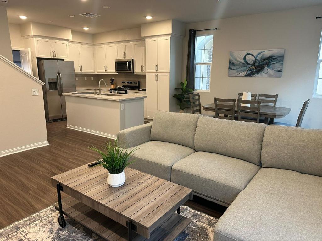 Photo inspiration: Fresh Look at Gated Upland Home 3B 3 Bath Upland Updated Prices 2026