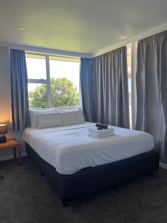 Gallery image of Kiwi Holiday Home with a View in Auckland